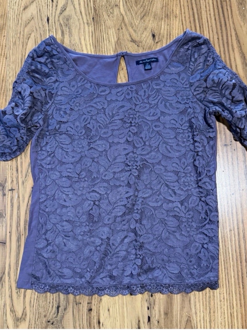 American Eagle Outfitters Dusty Purple Floral Lace Overlay Top Blouse Small S/P